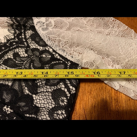 White and black lace dress - Picture 6 of 7